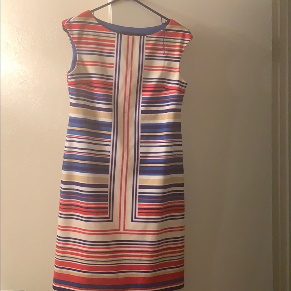 Women’s dress